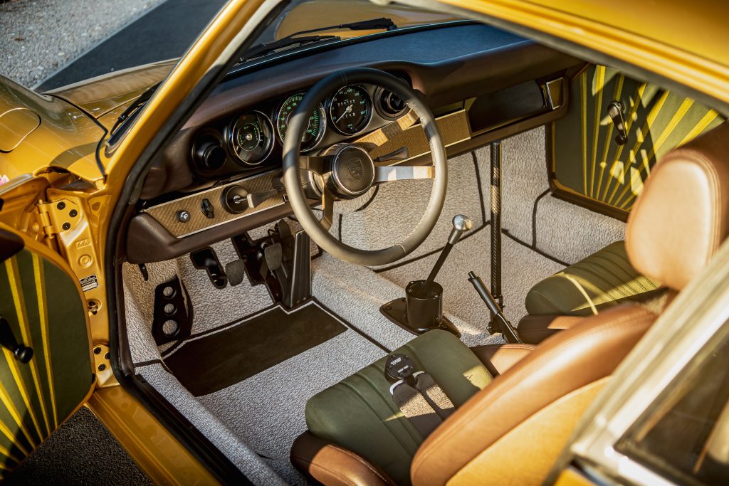 The Porsche 911K Interior